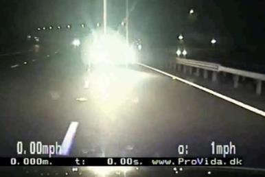 Policjanci ryzykowali życie, by zatrzymać samochód jadący pod prąd