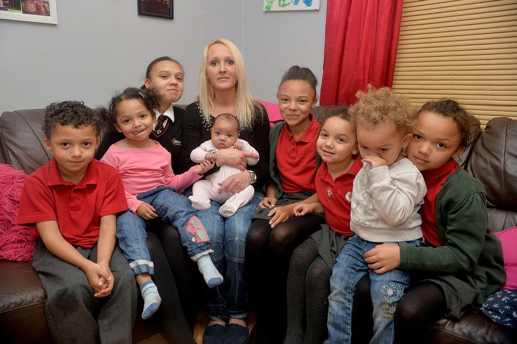 Matka ośmiorga dzieci chce mieć jeszcze dwójkę, by dostać większy dom